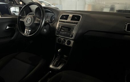 Volkswagen Polo VI (EU Market), 2013 год, 800 000 рублей, 11 фотография