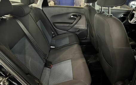 Volkswagen Polo VI (EU Market), 2013 год, 800 000 рублей, 21 фотография