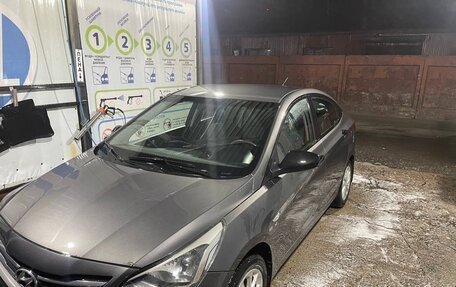 Hyundai Solaris II рестайлинг, 2015 год, 737 000 рублей, 3 фотография