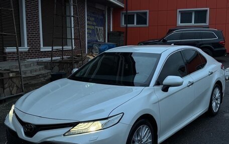 Toyota Camry, 2019 год, 2 200 000 рублей, 5 фотография