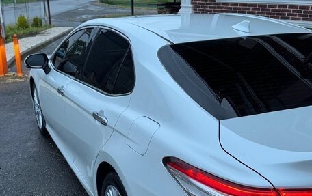 Toyota Camry, 2019 год, 2 200 000 рублей, 10 фотография