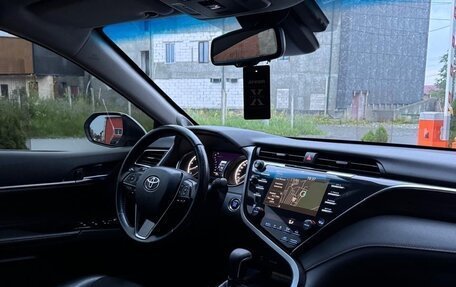 Toyota Camry, 2019 год, 2 200 000 рублей, 20 фотография