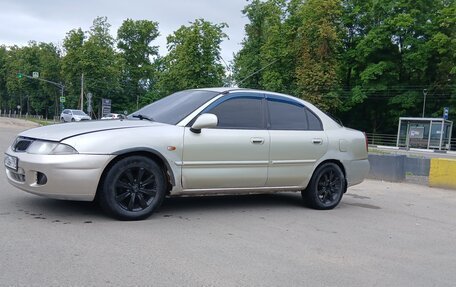 Mitsubishi Carisma I, 1998 год, 140 000 рублей, 4 фотография