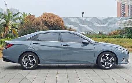 Hyundai Elantra, 2023 год, 1 249 003 рублей, 7 фотография