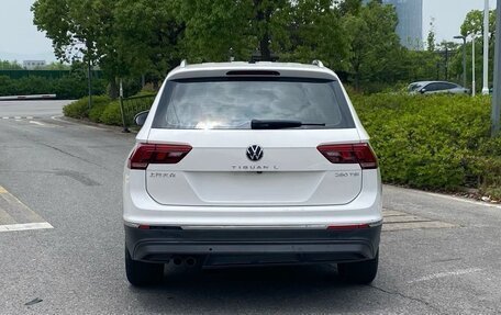 Volkswagen Tiguan II, 2021 год, 1 683 000 рублей, 3 фотография