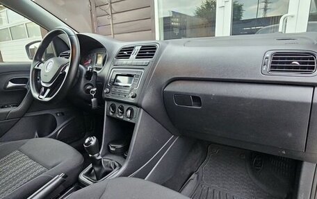 Volkswagen Polo VI (EU Market), 2018 год, 960 000 рублей, 1 фотография