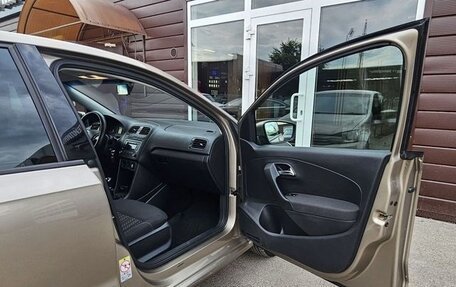 Volkswagen Polo VI (EU Market), 2018 год, 960 000 рублей, 2 фотография