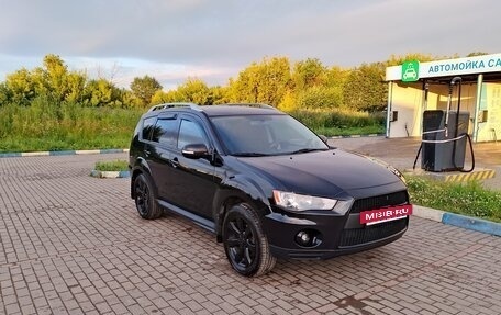 Mitsubishi Outlander III рестайлинг 3, 2010 год, 1 000 000 рублей, 3 фотография