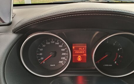 Mitsubishi Outlander III рестайлинг 3, 2010 год, 1 000 000 рублей, 13 фотография