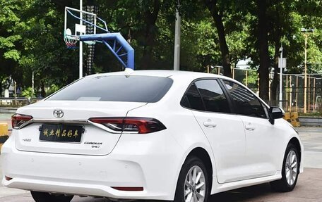 Toyota Corolla, 2022 год, 1 290 000 рублей, 5 фотография
