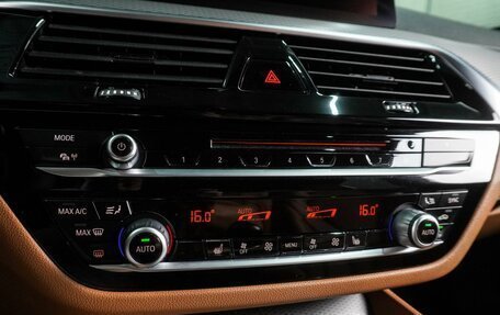 BMW 5 серия, 2018 год, 3 549 000 рублей, 16 фотография