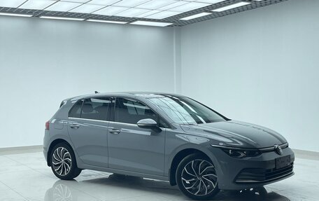 Volkswagen Golf VIII, 2022 год, 1 735 000 рублей, 4 фотография