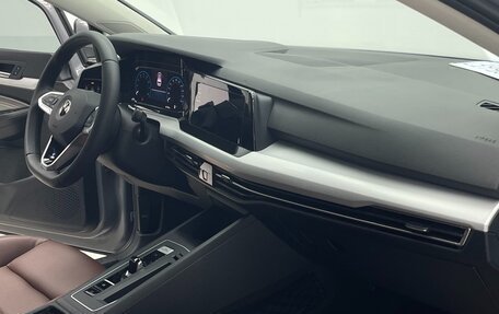 Volkswagen Golf VIII, 2022 год, 1 735 000 рублей, 15 фотография