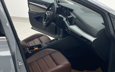 Volkswagen Golf VIII, 2022 год, 1 735 000 рублей, 14 фотография