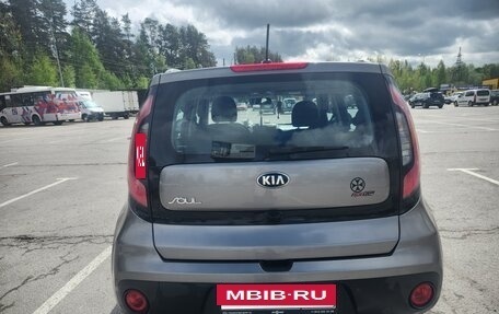 KIA Soul II рестайлинг, 2017 год, 1 800 000 рублей, 3 фотография