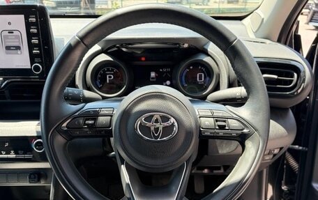 Toyota Yaris Cross, 2022 год, 1 605 000 рублей, 13 фотография