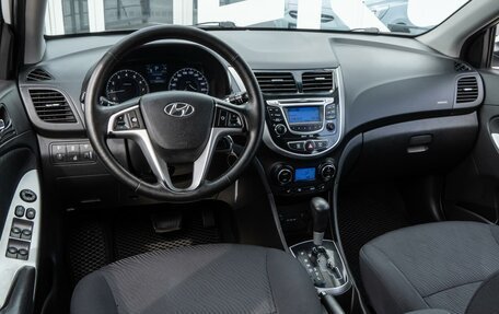Hyundai Solaris II рестайлинг, 2013 год, 999 000 рублей, 9 фотография