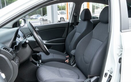 Hyundai Solaris II рестайлинг, 2013 год, 999 000 рублей, 13 фотография