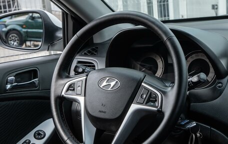Hyundai Solaris II рестайлинг, 2013 год, 999 000 рублей, 19 фотография