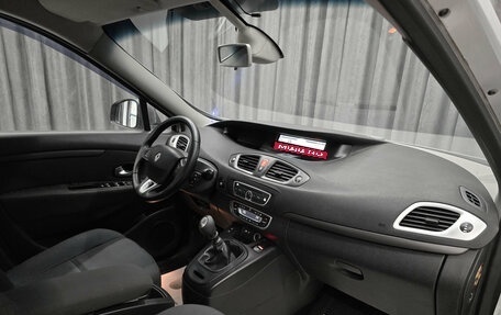 Renault Scenic III, 2010 год, 555 000 рублей, 14 фотография