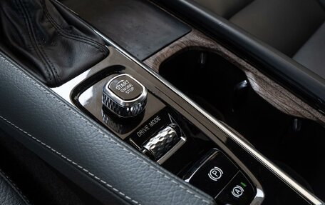 Volvo XC90 II рестайлинг, 2020 год, 4 788 000 рублей, 24 фотография