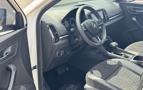 Skoda Karoq I, 2022 год, 1 660 000 рублей, 5 фотография