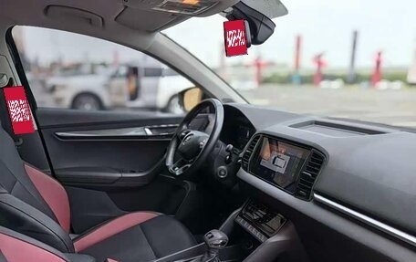 Skoda Karoq I, 2022 год, 1 620 000 рублей, 9 фотография