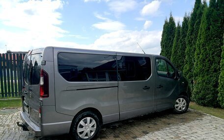 Opel Vivaro, 2019 год, 2 100 000 рублей, 3 фотография