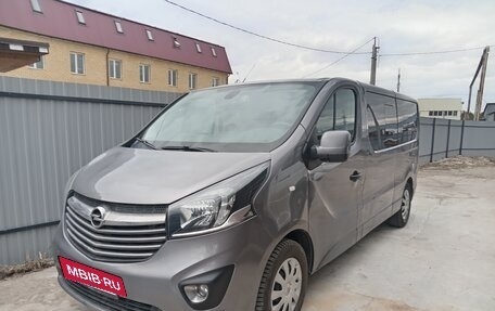 Opel Vivaro, 2019 год, 2 100 000 рублей, 5 фотография
