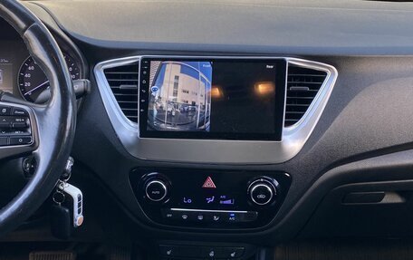 Hyundai Solaris II рестайлинг, 2019 год, 1 330 000 рублей, 18 фотография