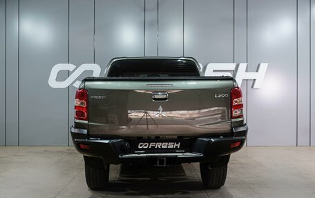 Mitsubishi L200 IV рестайлинг, 2017 год, 2 019 000 рублей, 4 фотография