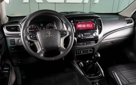 Mitsubishi L200 IV рестайлинг, 2017 год, 2 019 000 рублей, 6 фотография