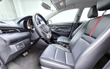 Toyota Yaris XP150 рестайлинг, 2022 год, 949 100 рублей, 7 фотография