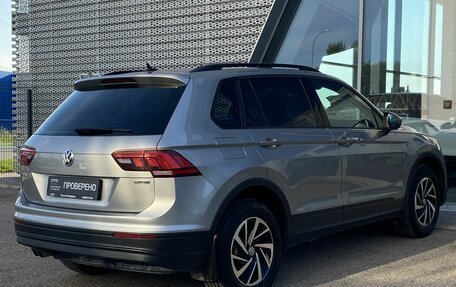 Volkswagen Tiguan II, 2019 год, 2 990 000 рублей, 6 фотография