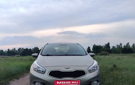 KIA cee'd III, 2014 год, 1 060 000 рублей, 2 фотография