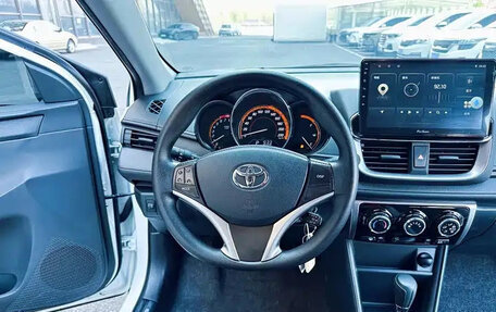 Toyota Yaris XP150 рестайлинг, 2022 год, 1 050 666 рублей, 9 фотография