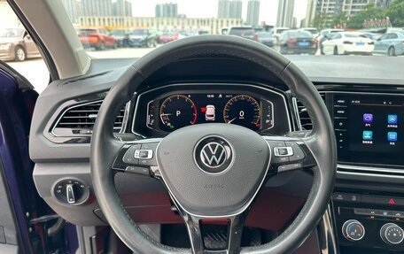 Volkswagen T-Roc I, 2023 год, 1 480 000 рублей, 10 фотография