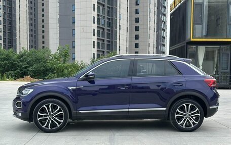 Volkswagen T-Roc I, 2023 год, 1 480 000 рублей, 8 фотография