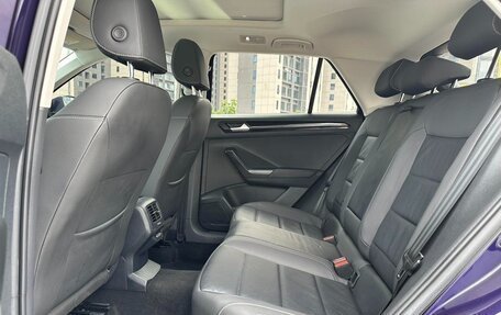 Volkswagen T-Roc I, 2023 год, 1 480 000 рублей, 13 фотография
