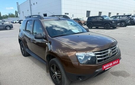 Renault Duster I рестайлинг, 2014 год, 942 000 рублей, 2 фотография
