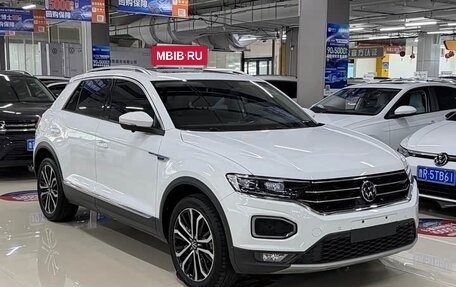 Volkswagen T-Roc I, 2022 год, 1 460 000 рублей, 3 фотография
