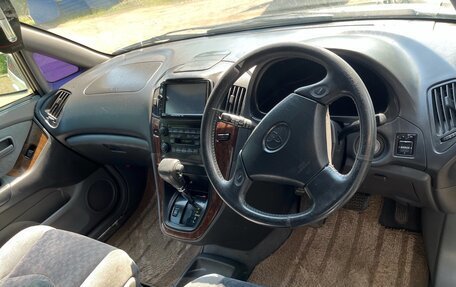 Toyota Harrier, 1999 год, 680 000 рублей, 13 фотография