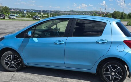 Toyota Vitz, 2014 год, 700 000 рублей, 2 фотография