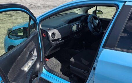 Toyota Vitz, 2014 год, 700 000 рублей, 7 фотография