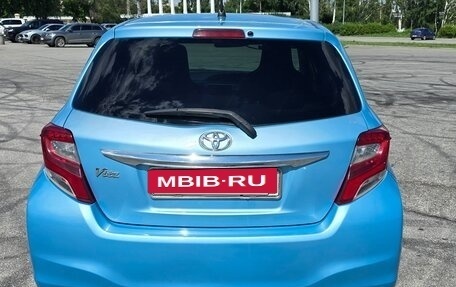 Toyota Vitz, 2014 год, 700 000 рублей, 4 фотография