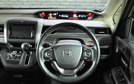 Honda Freed II, 2018 год, 1 590 000 рублей, 11 фотография