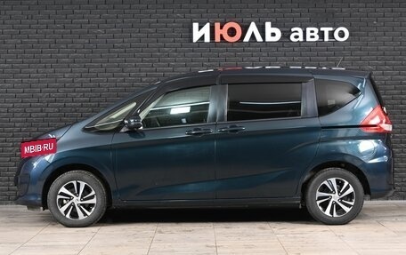 Honda Freed II, 2018 год, 1 590 000 рублей, 7 фотография