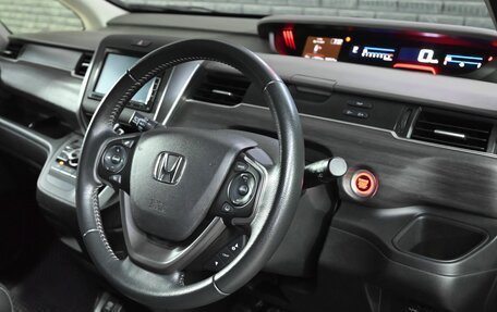 Honda Freed II, 2018 год, 1 590 000 рублей, 12 фотография
