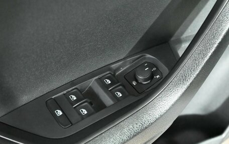 Skoda Karoq I, 2020 год, 2 250 000 рублей, 13 фотография