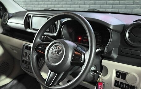 Toyota Passo III, 2018 год, 1 000 000 рублей, 11 фотография